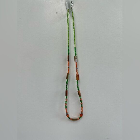 Green & Mother of Pearl Beaded Multi-color Necklace 27" - Picture 9 of 11